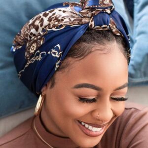 VINTAGE SQUARE SILK SCARF - Image 4